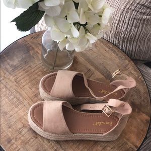 Espadrilles
